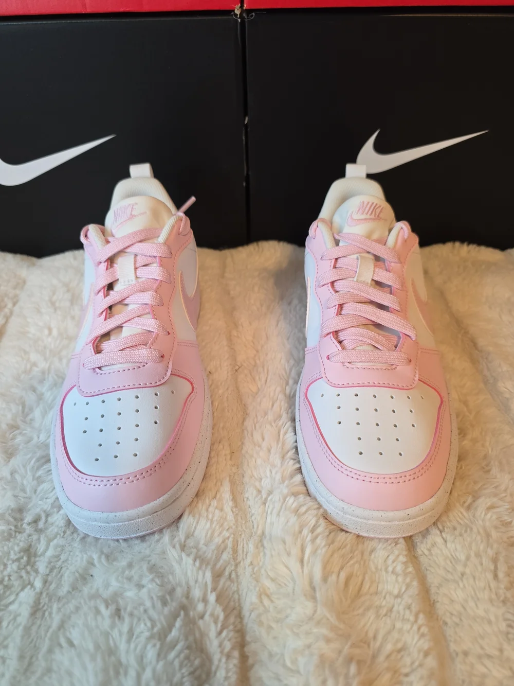 Nike classic low
